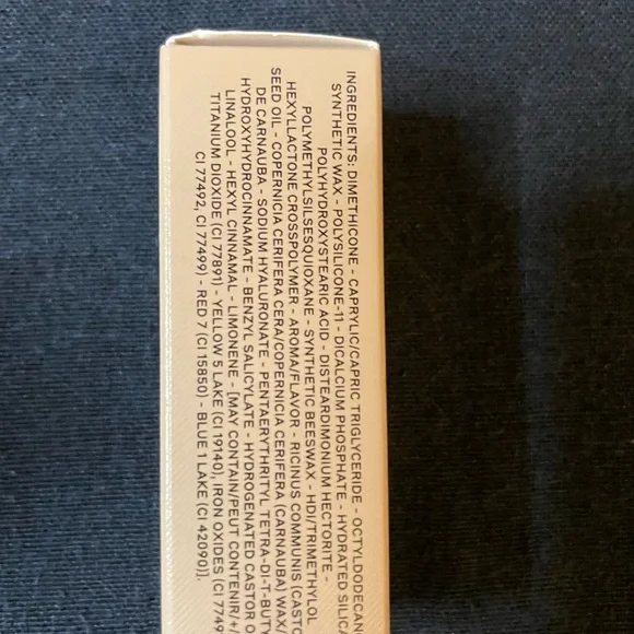 Burberry Gold Case Matte Deep Peach - Picture 5 of 7